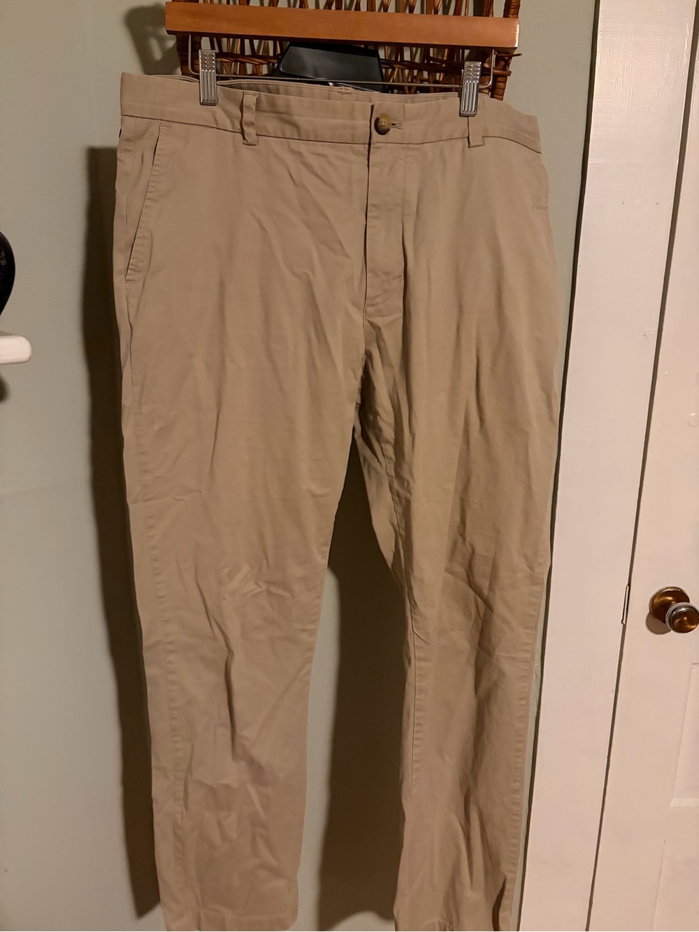 Vineyard Vines Men's Tan Chino Pants